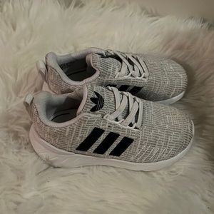 BrandNew Kids  Swift Run 22 Adidas